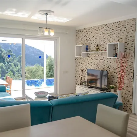 Villa Bal 1 *